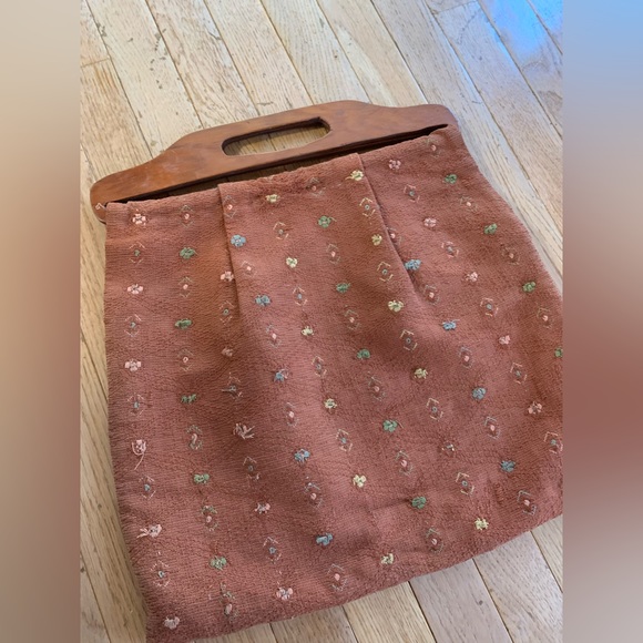 Beautiful 70’s Vintage Handmade purse embroidered cloth wooden handles - Picture 8 of 9